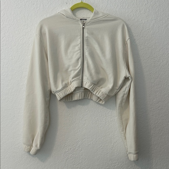 Bo + Tee Tops - Bo & Tee off-white Zip-Up Cropped Hoodie Small
